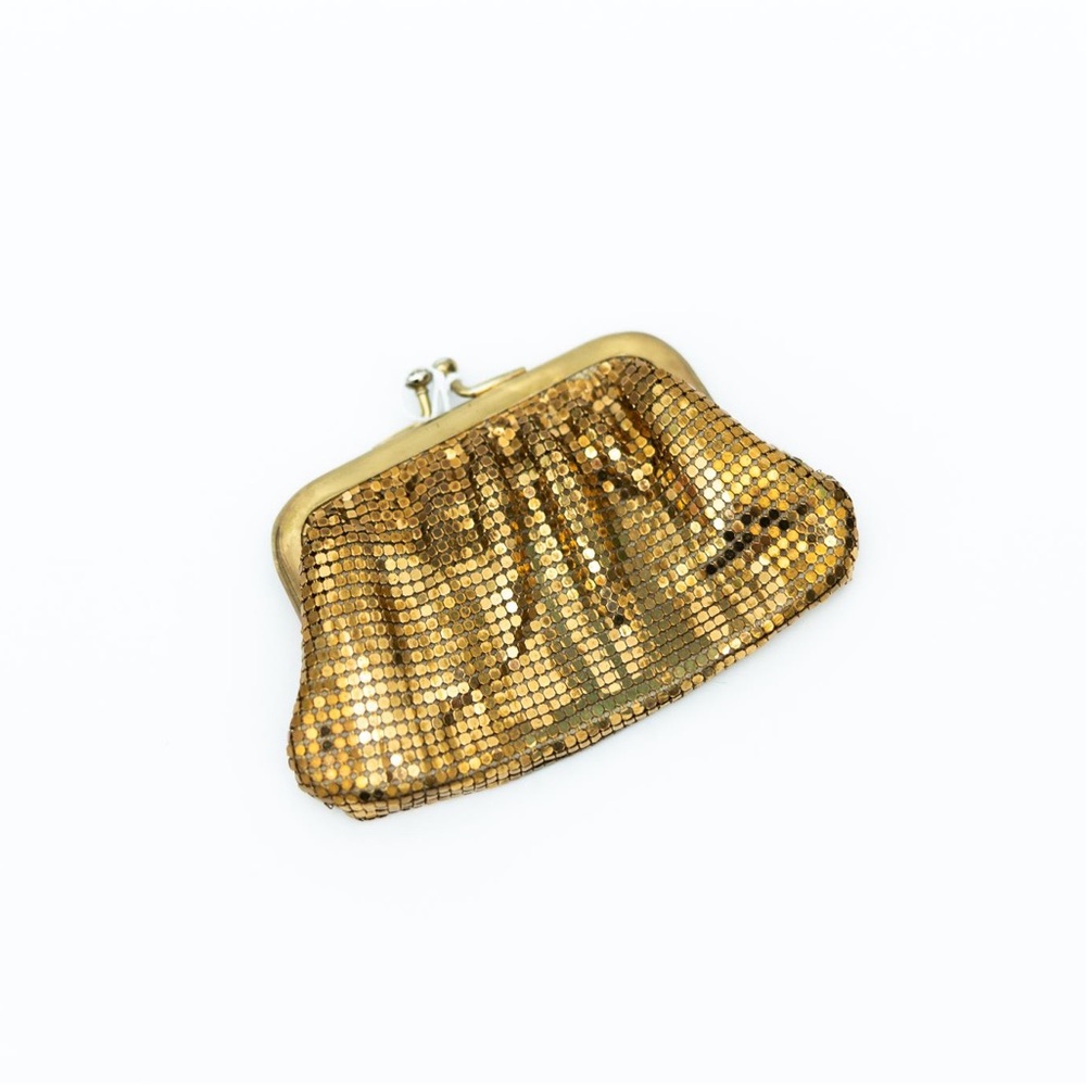 Whiting and Davis Kiss Lock Metal Mesh Gold Sequin Clutch Bag